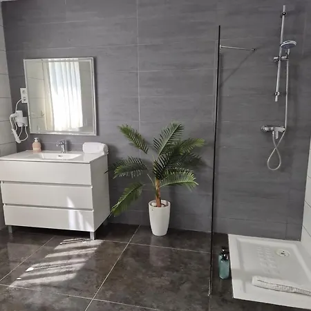 Vakantiehuis Luxurious Marly Ii Piscina Climatizada