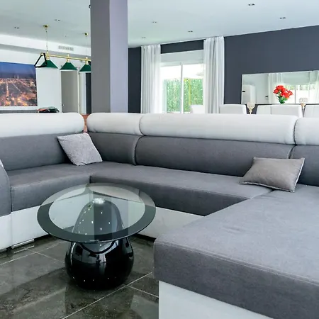 Luxurious Marly Ii * Castelldefels